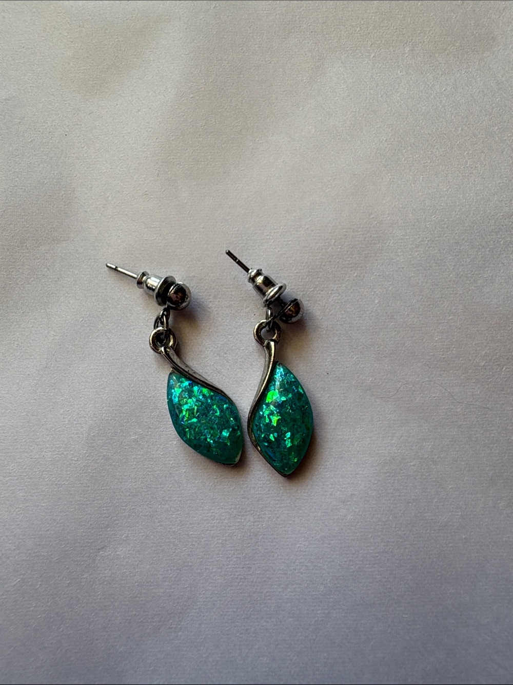 Green Teardrop Dangle Earrings - Elegant Women’s Jewelry